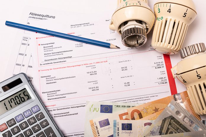 106_256017545 Kombiniert die Vorteile erbeuerbarer Energien und konventioneller Systeme: Die Hybridheizung.