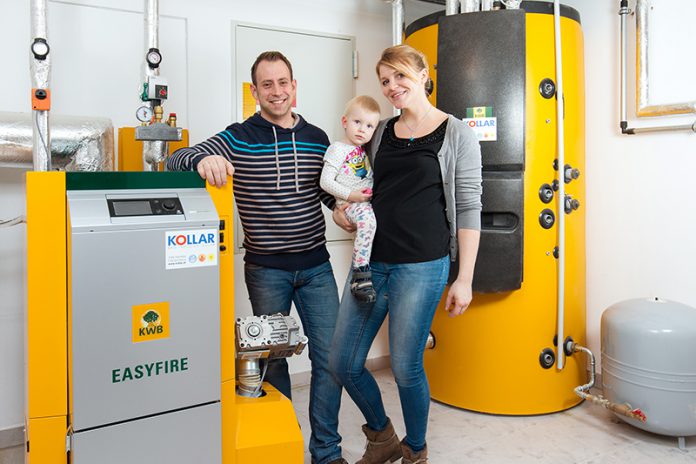 20201001022 Die bevorzugte Energiequelle hängt von der jeweiligen Situation ab. Wer sich für erneuerbare Energien entscheidet, kann aus mehreren Energieträgern wählen.